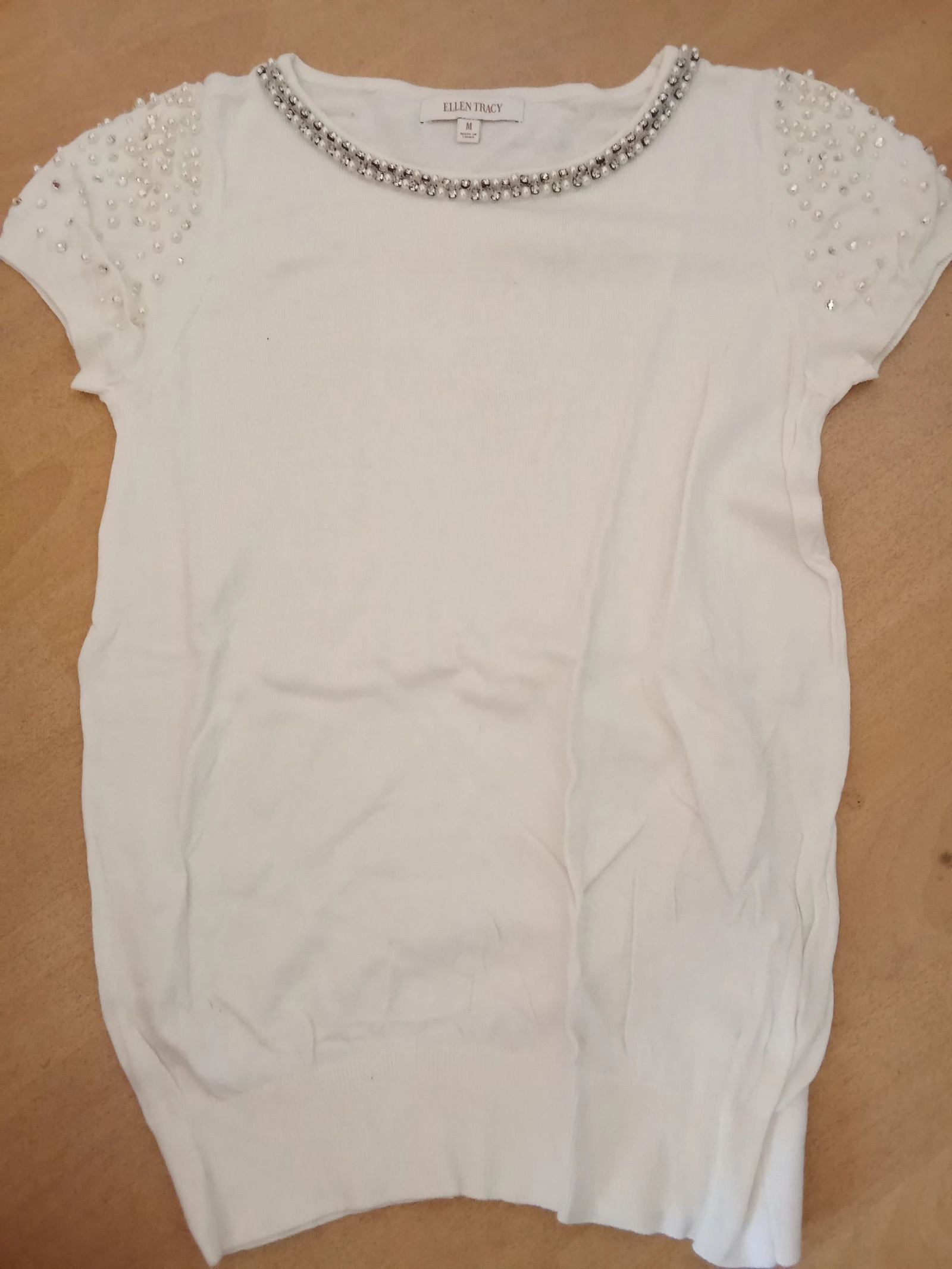 Pull avec perle 